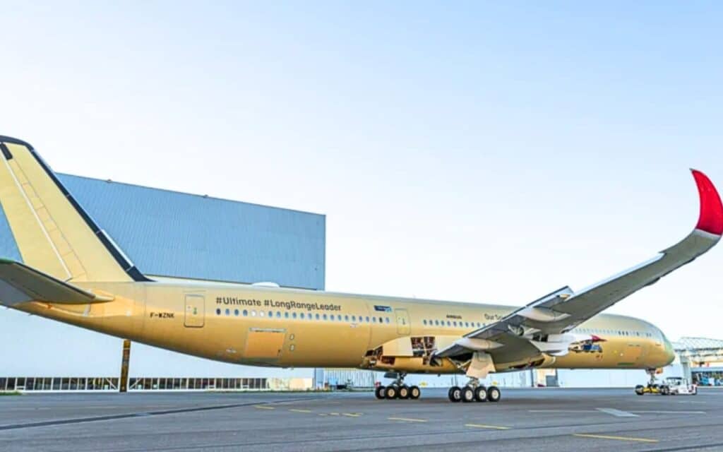 C’est un bijou d’ingénierie française : cet avion conçu à Toulouse va relier Sydney à Londres sans escale, un record mondial en préparation