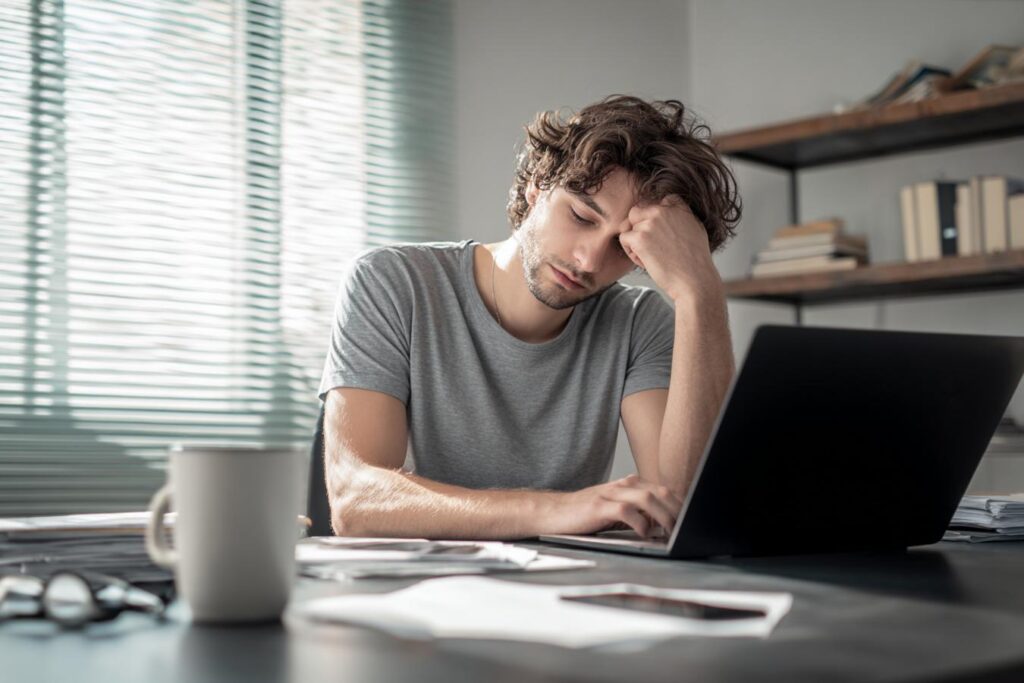 demarrage lent ecran noir windows 10