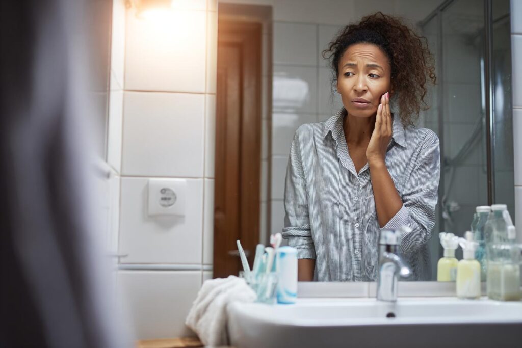 douleurs gencives infection bacterienne soulagement